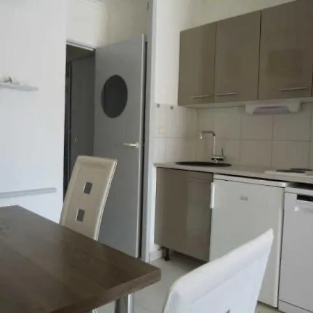 1m Cap Esterel Apartamento Saint-Raphaël